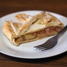 APPLE STRUDEL